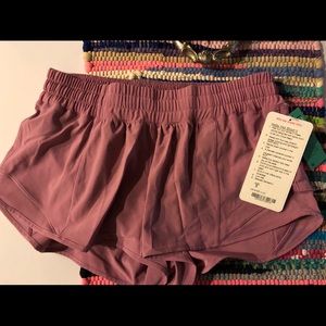 lululemon hottie hot shorts